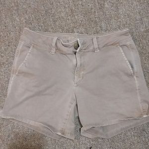 American Eagle Juniors Shorts 🤎